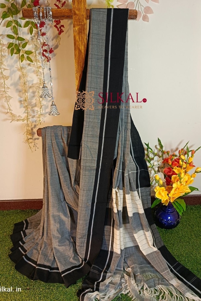 Patteda Anchu Checks With Plain Border