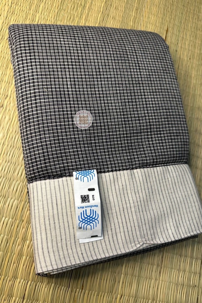 Patteda Anchu Checks With Plain Border