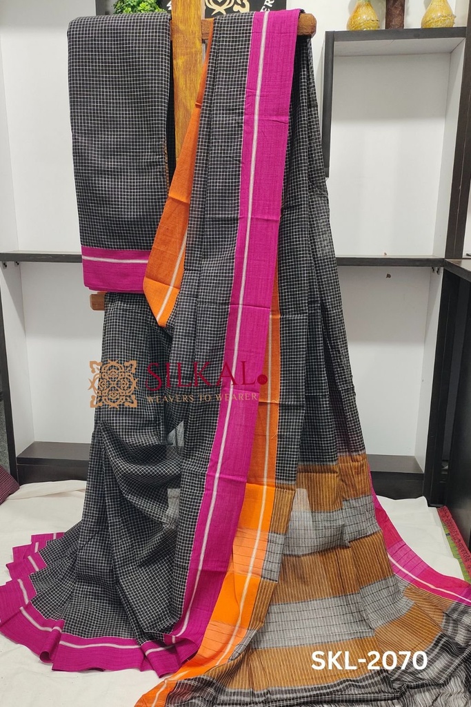 Patteda Anchu Checks With Plain Border