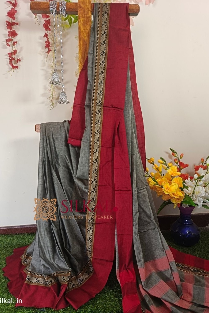 Narayan Peth Plain Cotton Saree With Patti Pallu