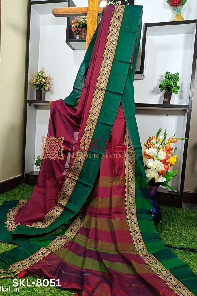 Narayan Peth Plain Cotton Saree With Patti Pallu