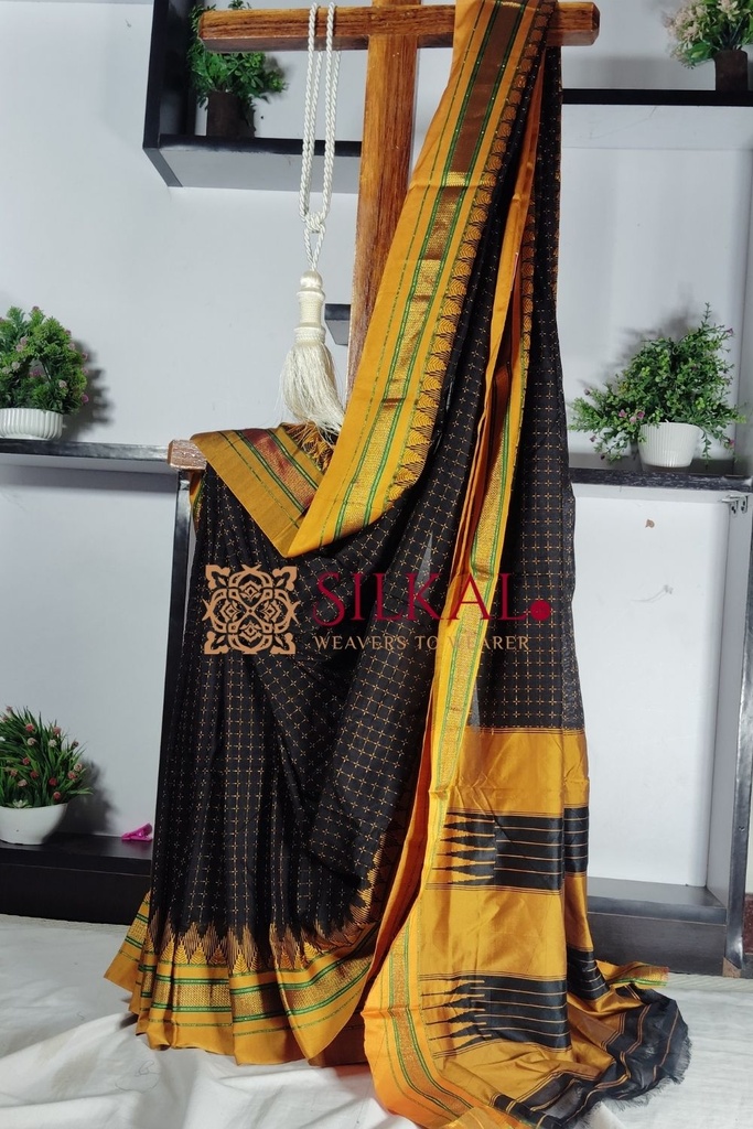 Ilkal Cotton Chikki Star Saree