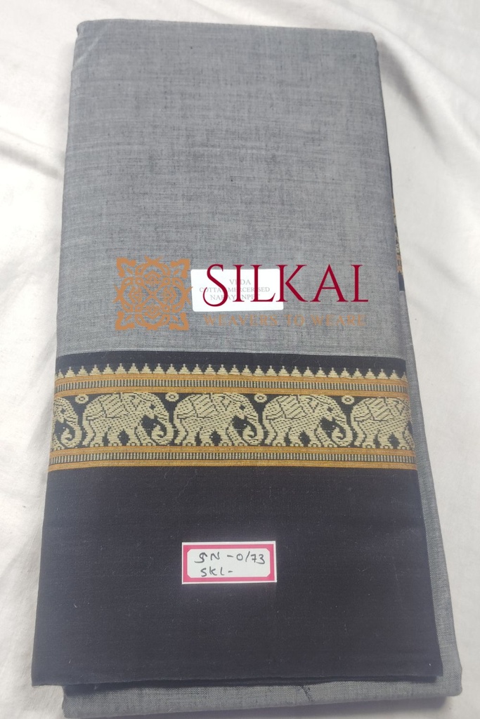 Narayan Peth Plain Cotton Saree With Patti Pallu