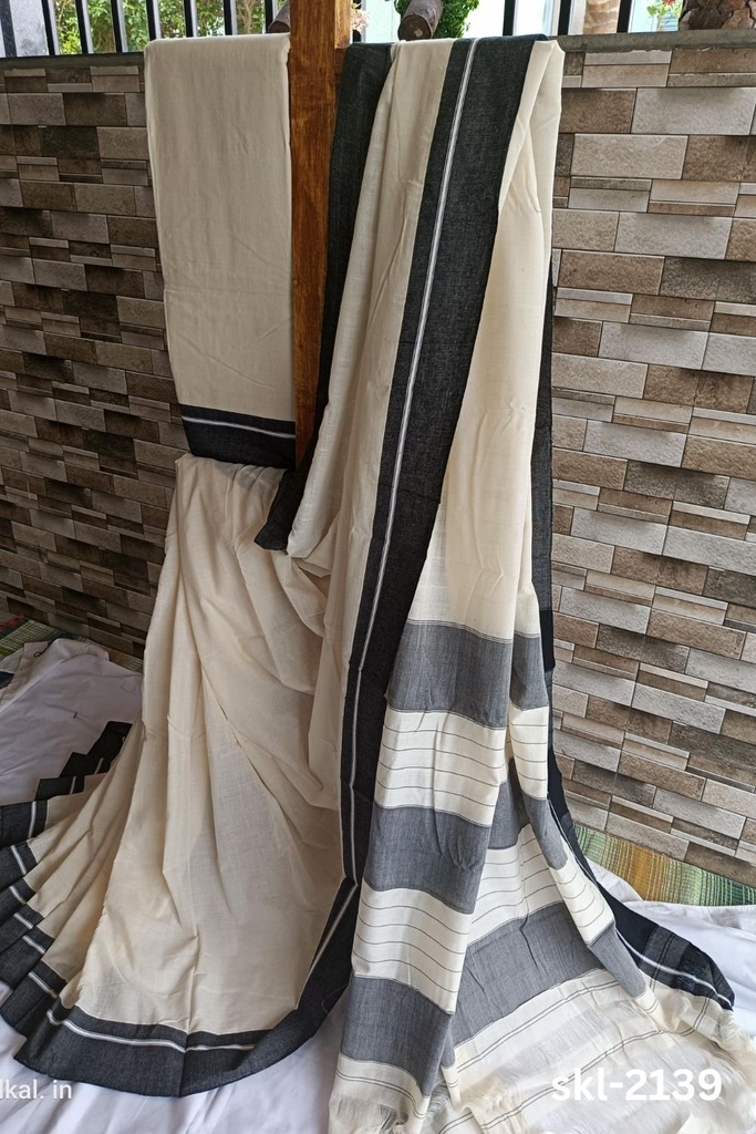 Plain Patteda Anchu Pure Cotton Handloom Saree
