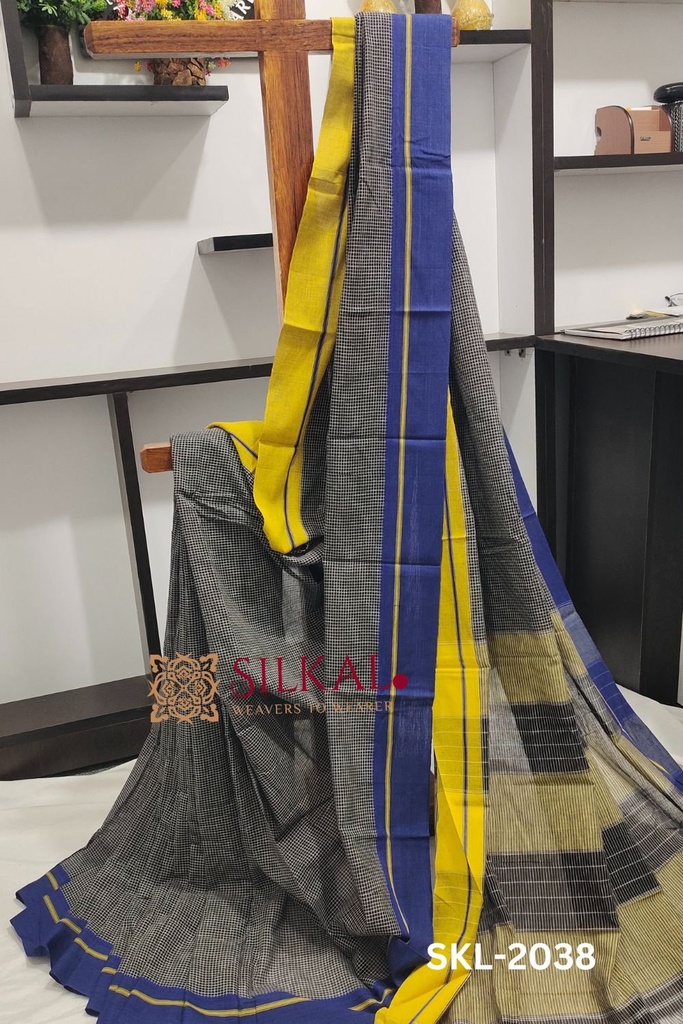 Patteda Anchu Checks With Plain Border